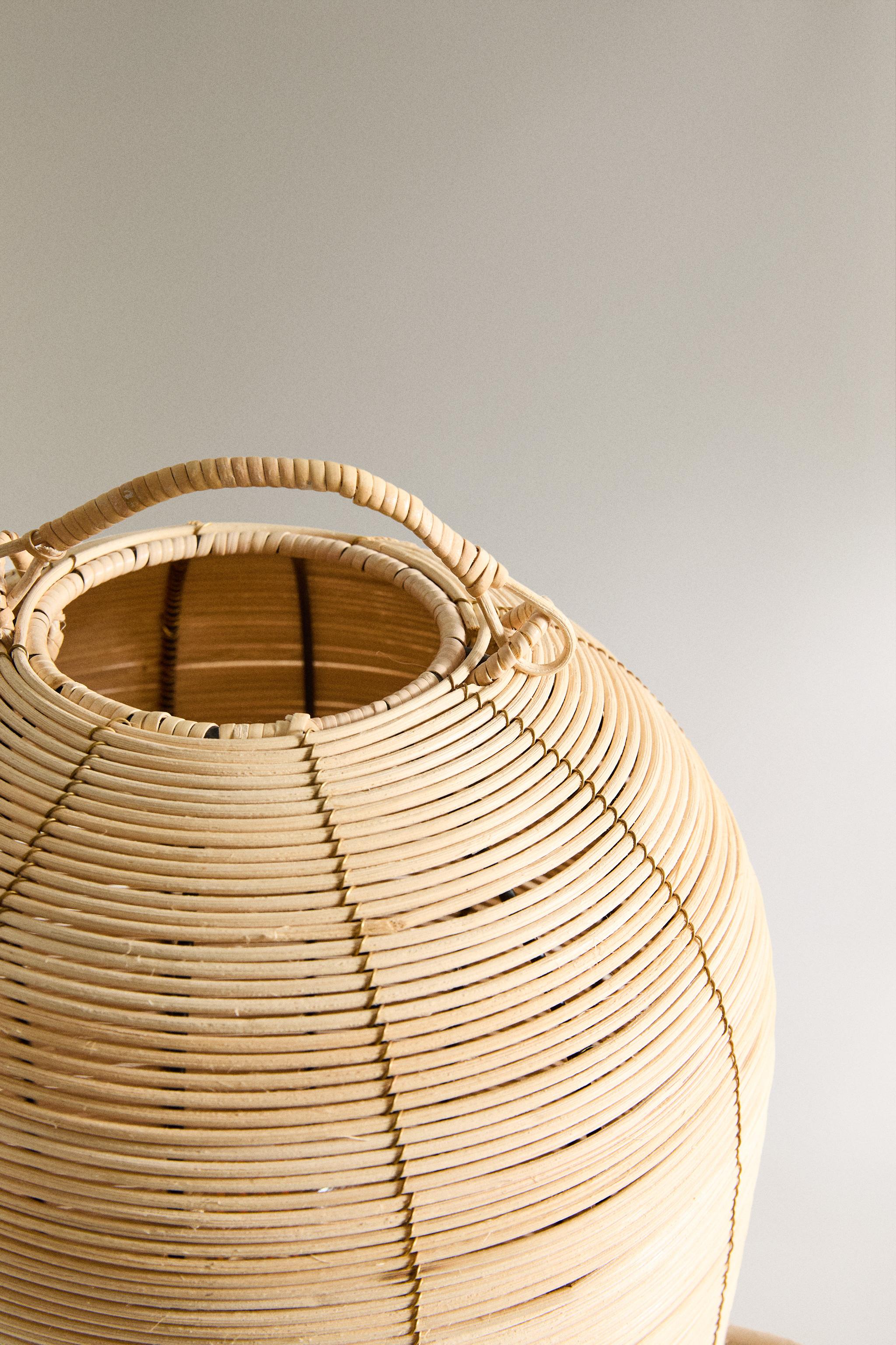 LARGE RATTAN TABLE LAMP
